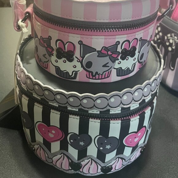 🎀🖤 NWT Loungefly Sanrio Kuromi & My Melody Cake Crossbody Bag 🖤🎀 - Picture 2 of 9